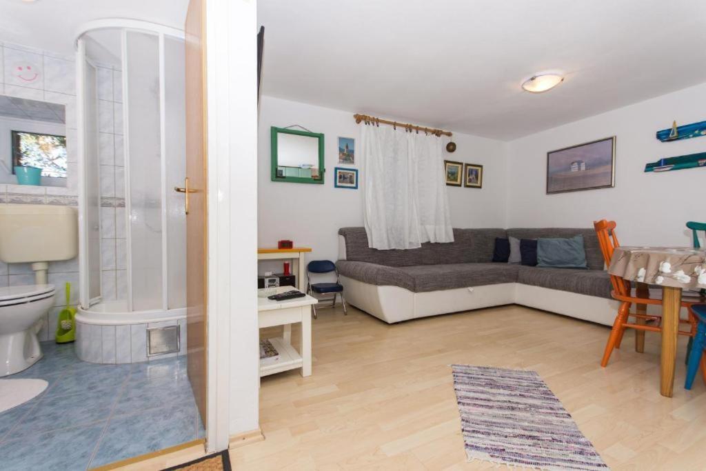 Nyaraló Little Sweet Stone House For 4, Seget, 20m To The *